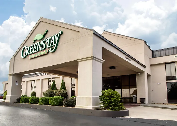Greenstay Hotel & Suites Central